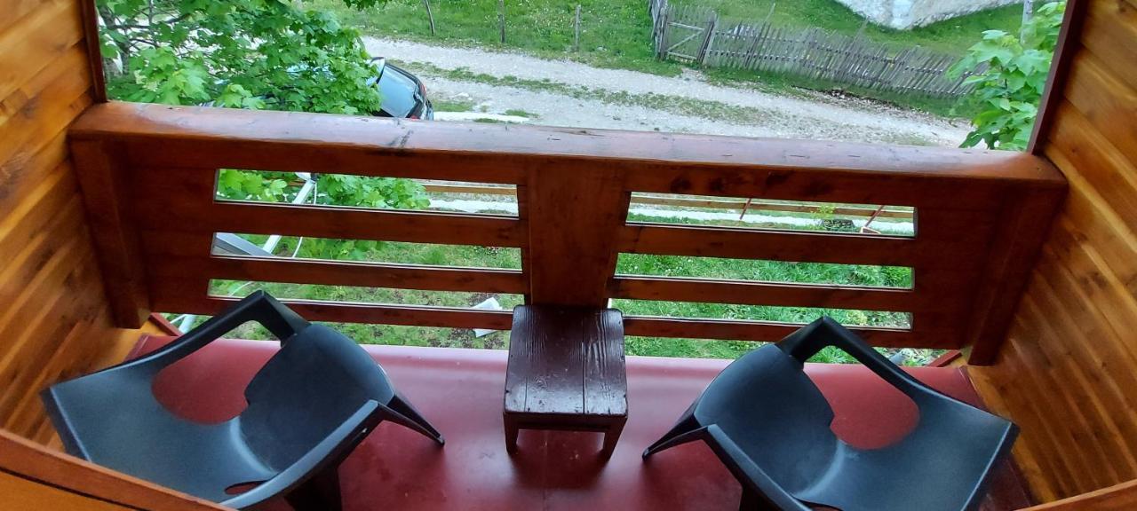 Vila Sarigora Žabljak Buitenkant foto